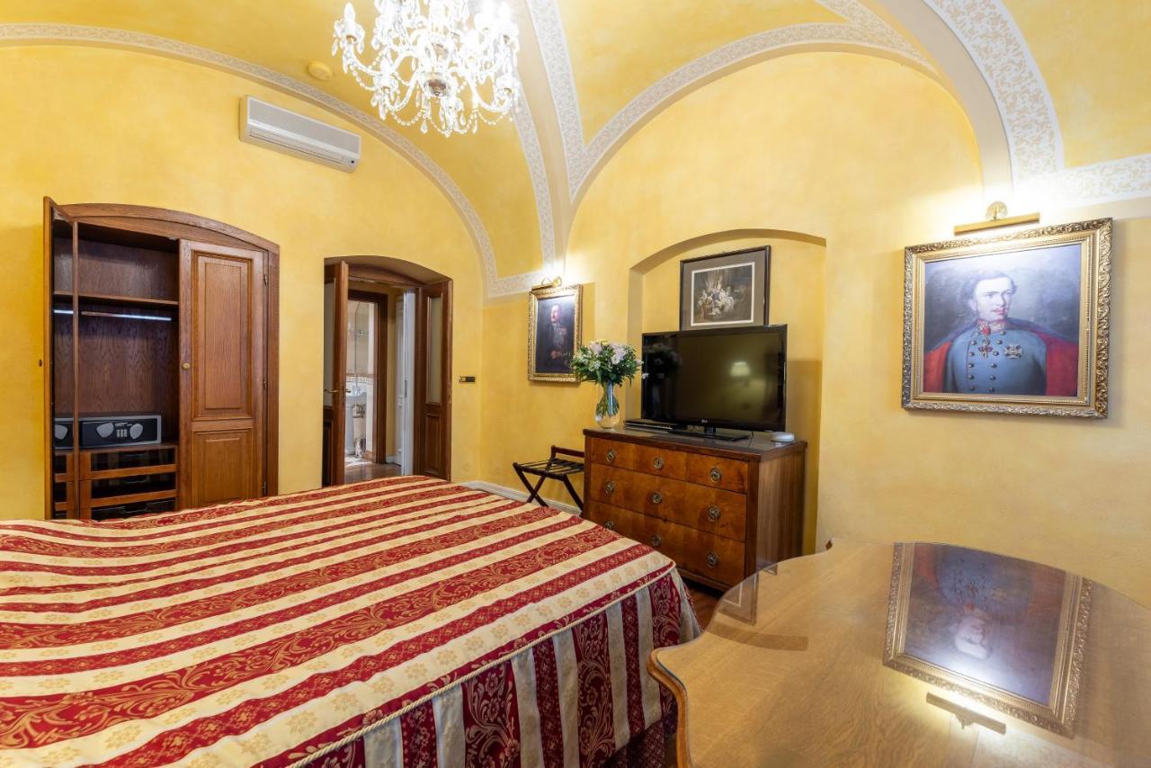 Nosticova Apartments Прага Екстериор снимка