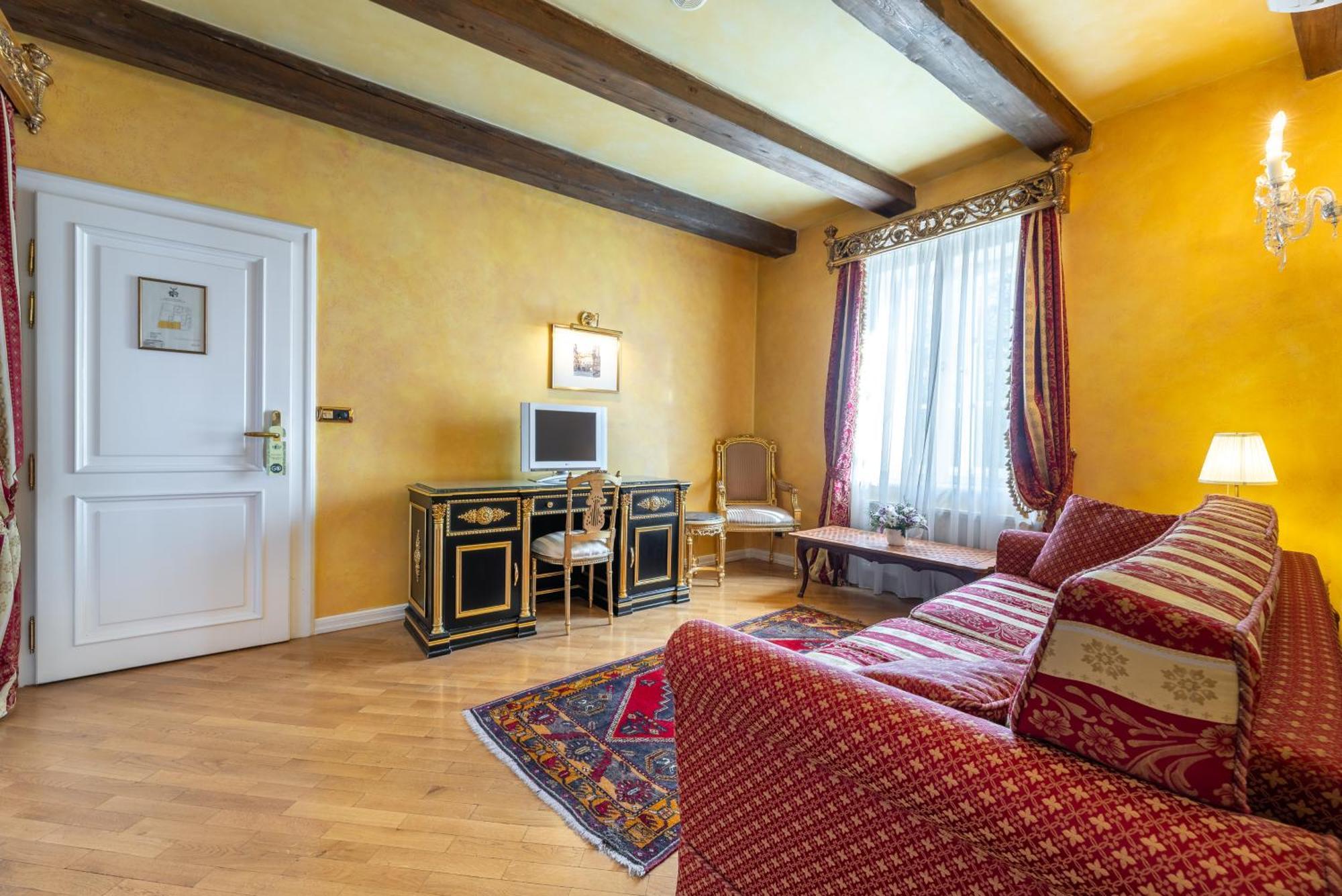 Nosticova Apartments Прага Екстериор снимка